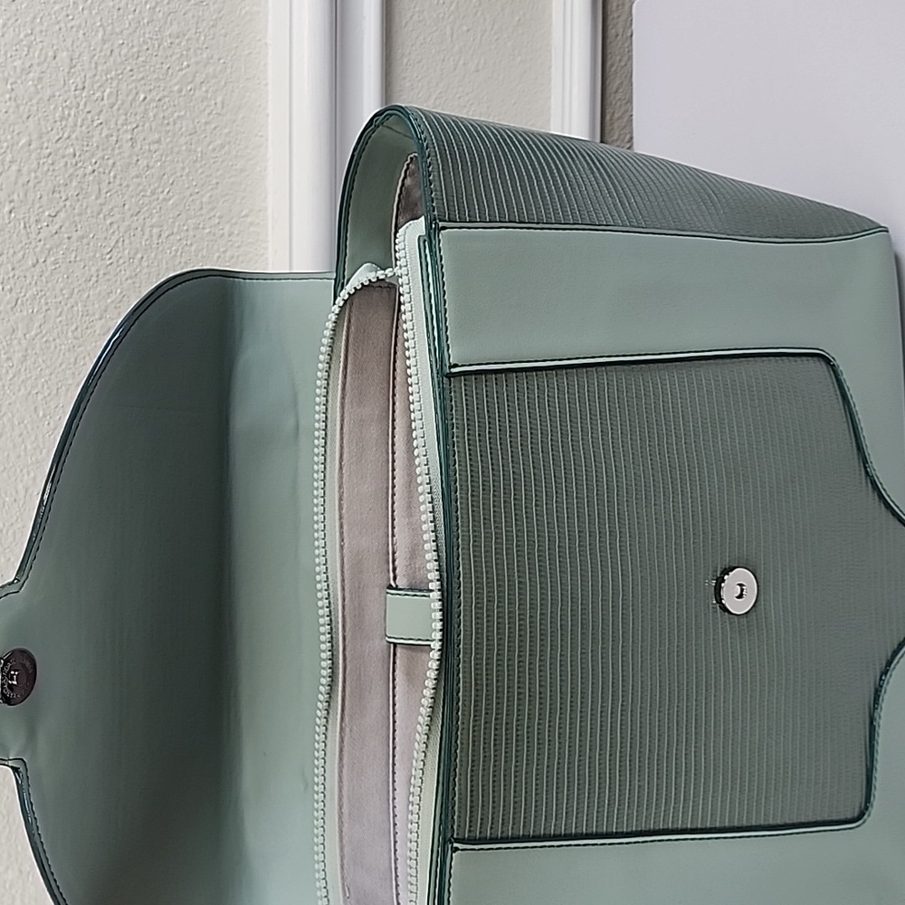 Creater&Cultivate The Jaclyn Green Women's Hand Bag Backpack - Picture 4 of 8